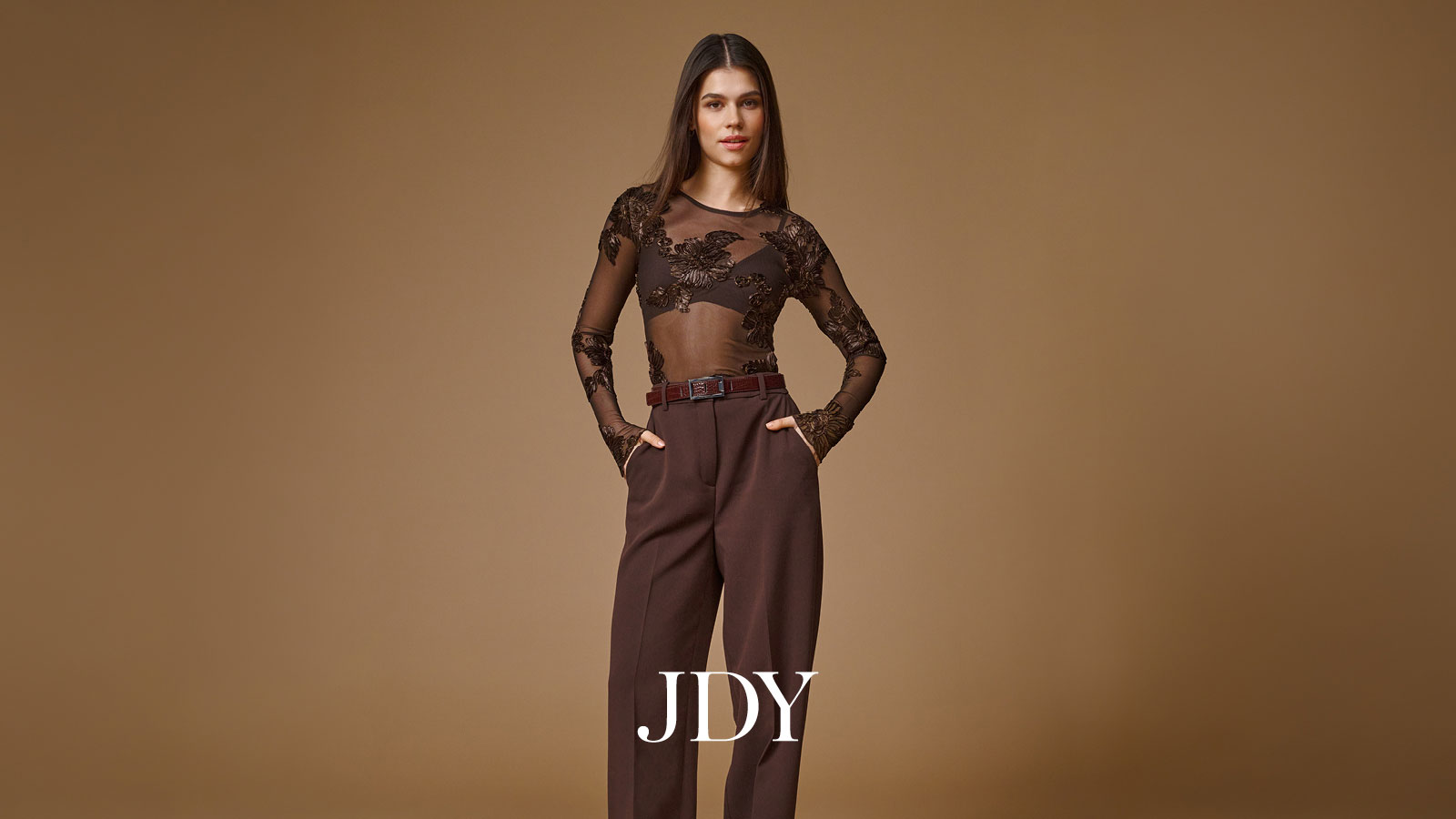 Young, Bold & Unfiltered – Lace & Layers